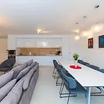 Sheley With Private Heated Pool-split *