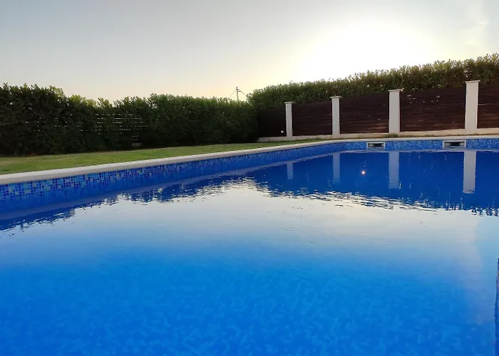 Sheley With Private Heated Pool-split Vila