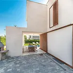 Sheley With Private Heated Pool-split