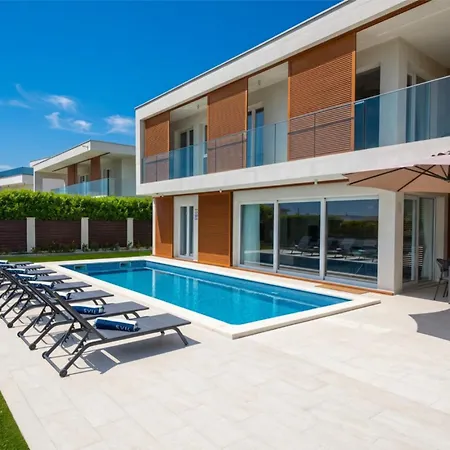 Sheley With Private Heated Pool-split * Kaštela